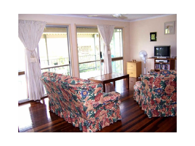 11 Benowa Court, Boyne Island QLD 4680