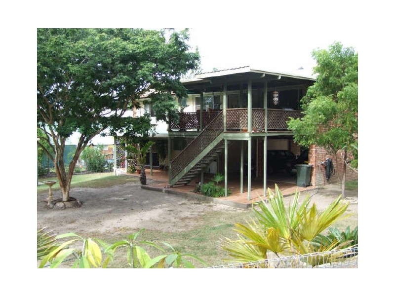 11 Benowa Court, Boyne Island QLD 4680