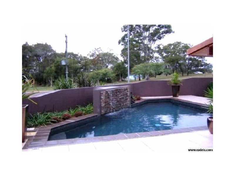 37 Wyndham Avenue, Boyne Island QLD 4680