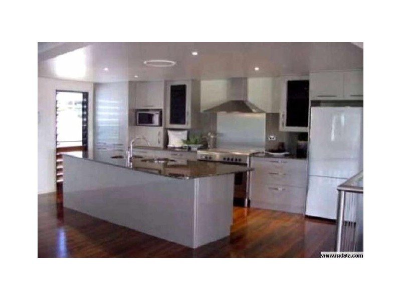 37 Wyndham Avenue, Boyne Island QLD 4680