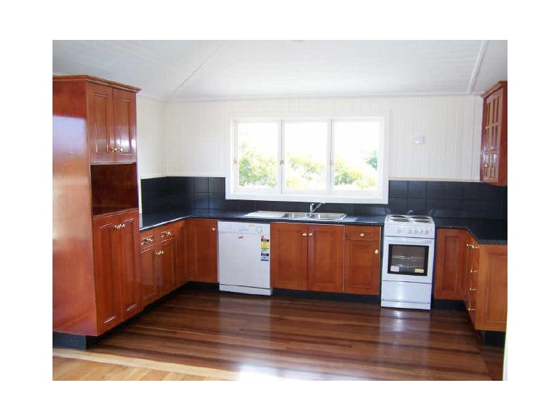 90 Malpas Street, Boyne Island QLD 4680