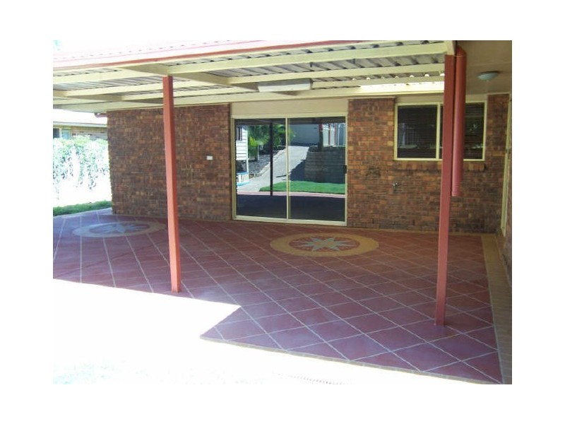 8 Belah Court, Boyne Island QLD 4680