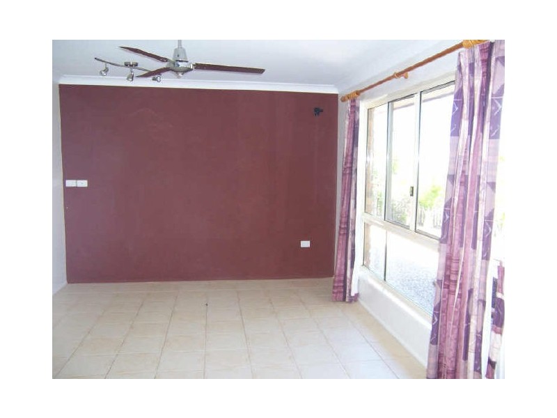 8 Belah Court, Boyne Island QLD 4680