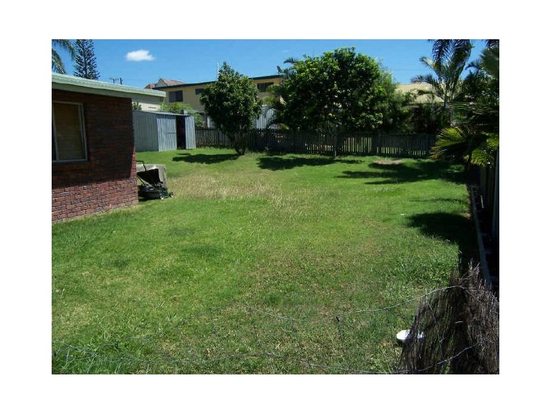 9 Polmaise Street, Boyne Island QLD 4680