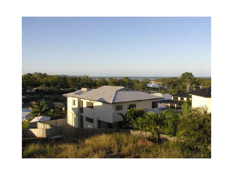 5 Danielle Court, Boyne Island QLD 4680