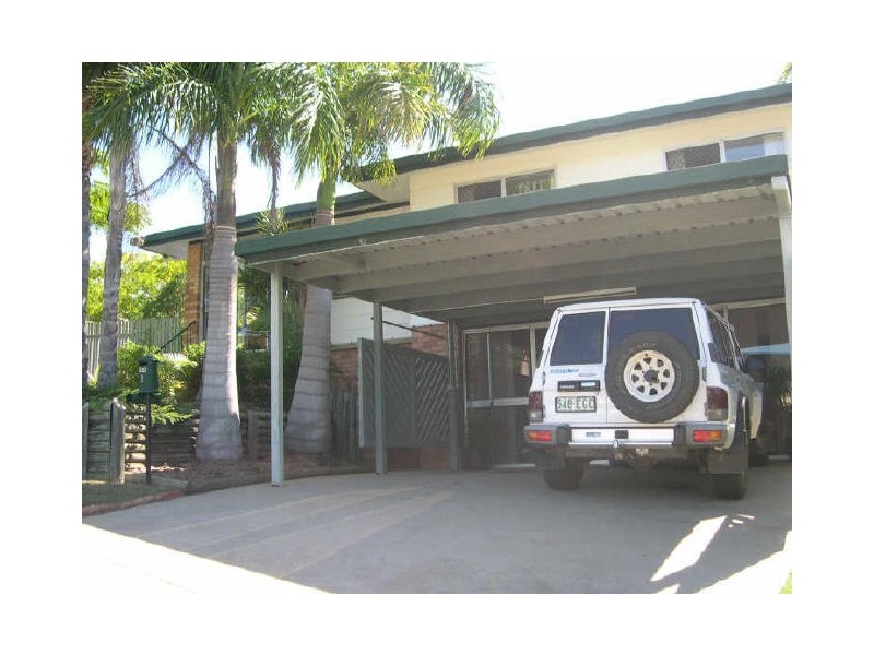 1 Banksia Street, Boyne Island QLD 4680