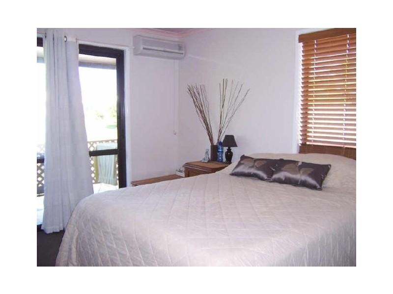 1/4 Bevington Street, Tannum Sands QLD 4680