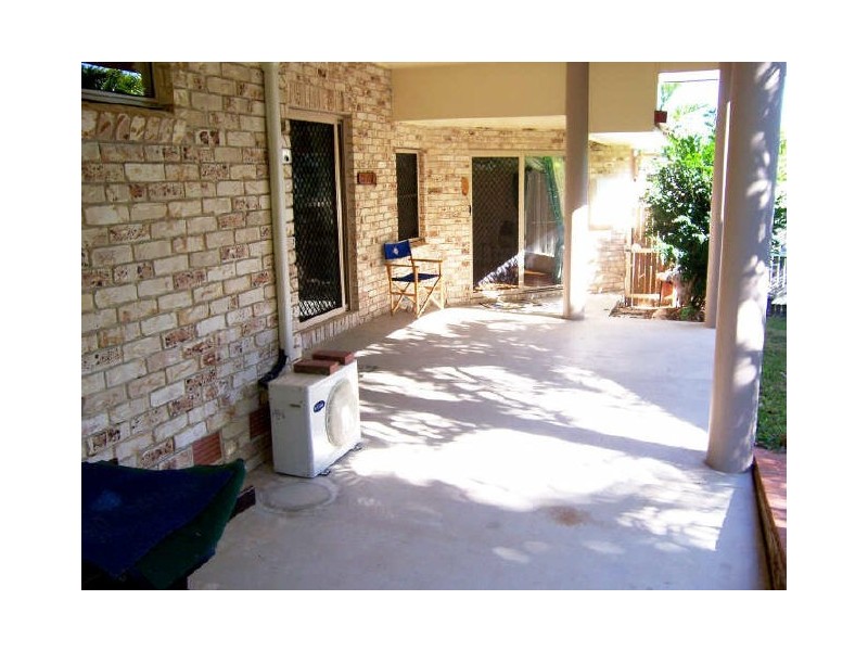 4 Darragh Street, Tannum Sands QLD 4680