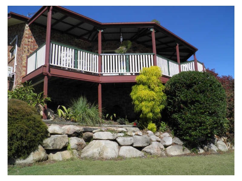 18 Centenary Drive, Boyne Island QLD 4680