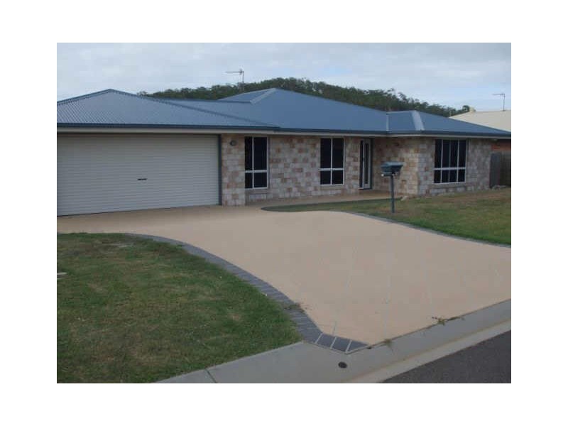 4B Golfview Drive, Boyne Island QLD 4680
