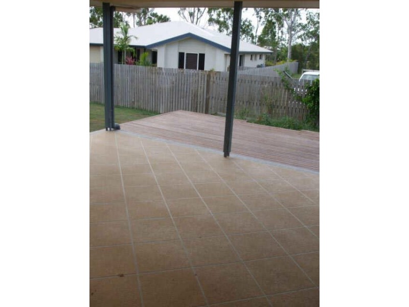 4B Golfview Drive, Boyne Island QLD 4680