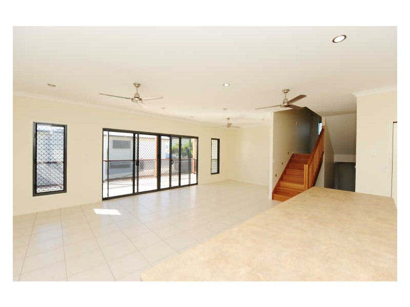 3 Danielle Court, Boyne Island QLD 4680
