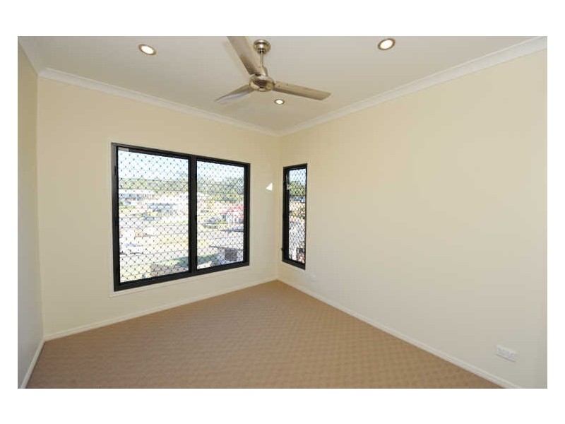3 Danielle Court, Boyne Island QLD 4680