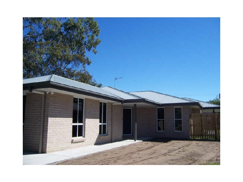 26 Richard Street, Boyne Island QLD 4680