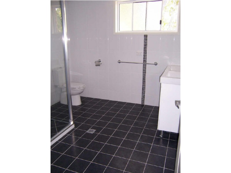 26 Richard Street, Boyne Island QLD 4680
