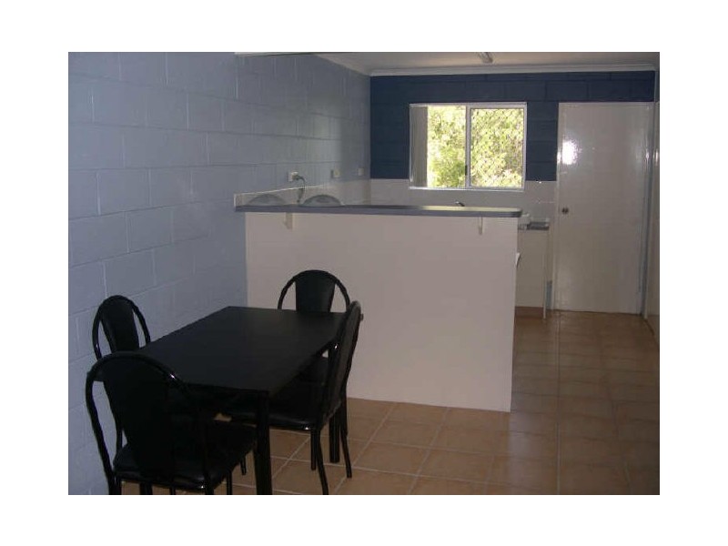 3/4 Elizabeth Street, Tannum Sands QLD 4680