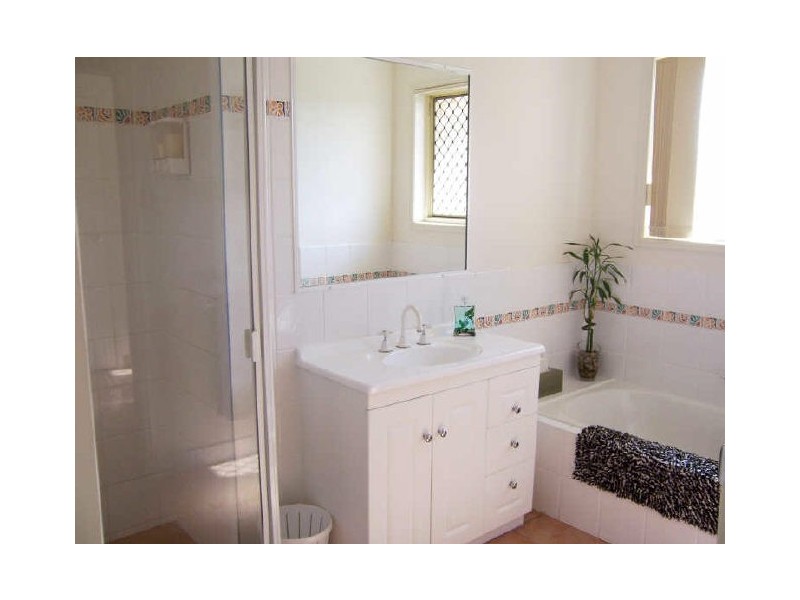 3 Lawrence Court, Tannum Sands QLD 4680