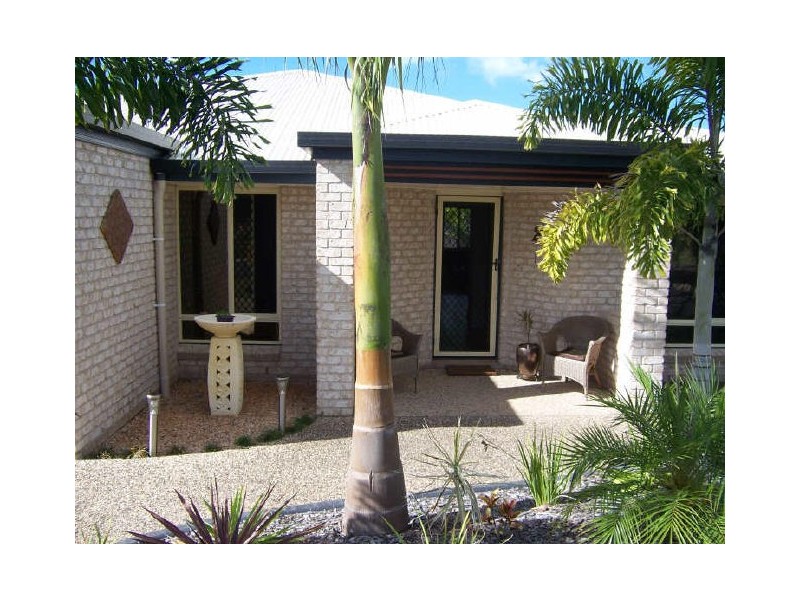 3 Lawrence Court, Tannum Sands QLD 4680