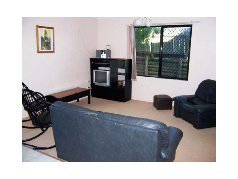 1/32 Beach Avenue, Tannum Sands QLD 4680