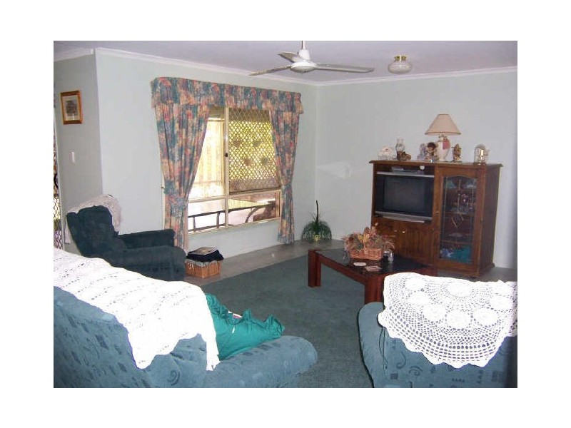 8 CAMBRIDGE CLOSE, Tannum Sands QLD 4680