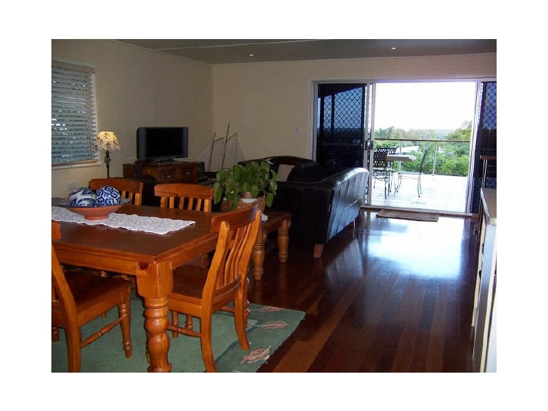 30 Amaroo Street, Boyne Island QLD 4680