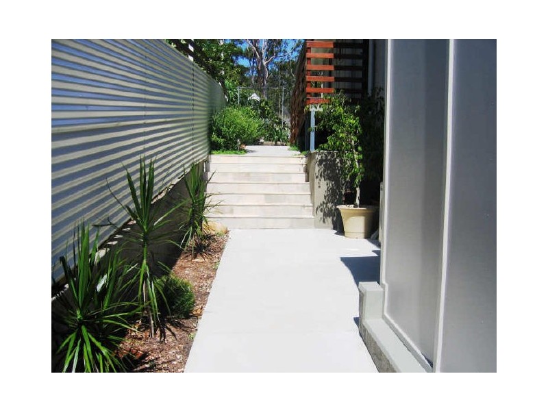 30 Amaroo Street, Boyne Island QLD 4680