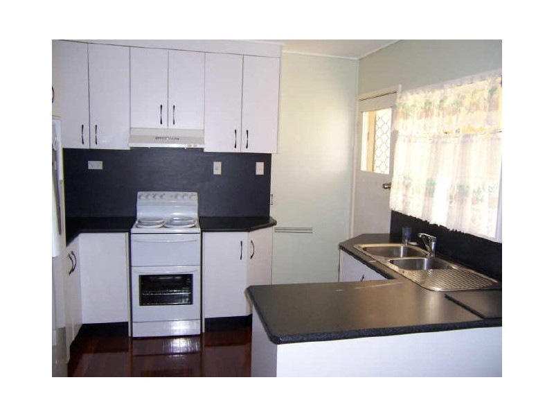 8 Scallop Street, Tannum Sands QLD 4680