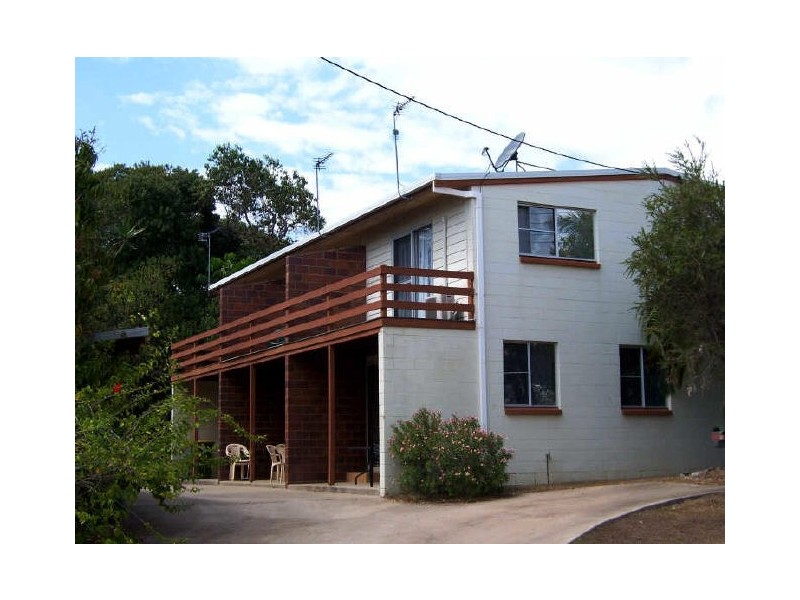 27B Beach Avenue, Tannum Sands QLD 4680