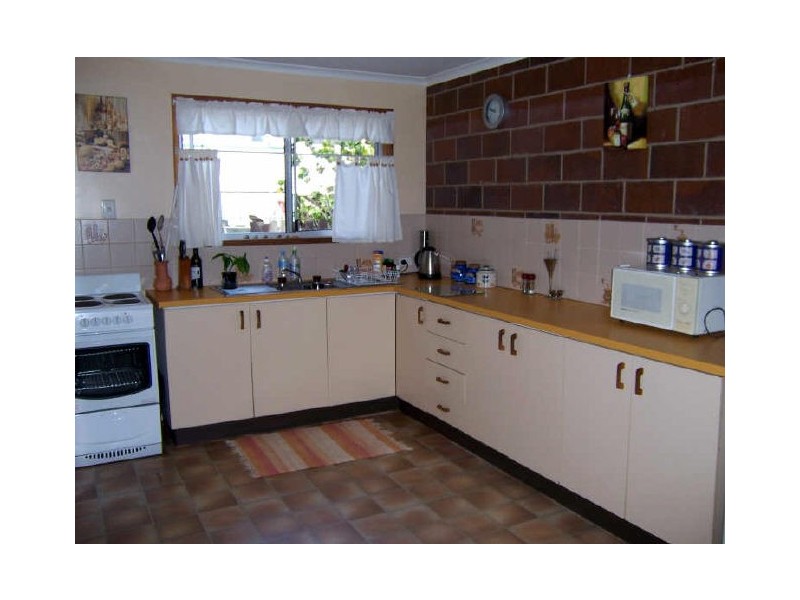 27B Beach Avenue, Tannum Sands QLD 4680