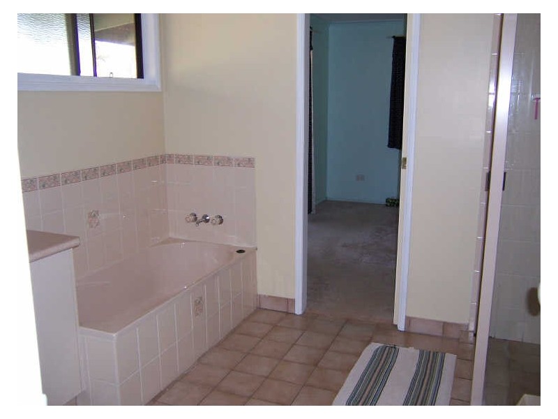 251 Pages Road, Foreshores QLD 4678