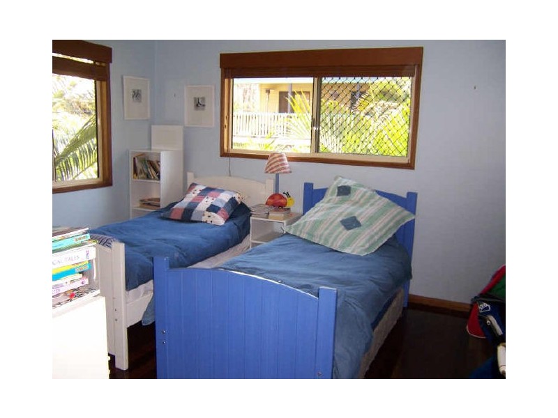 8 School Street, Tannum Sands QLD 4680