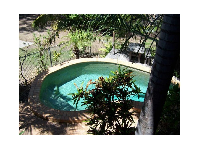 8 School Street, Tannum Sands QLD 4680