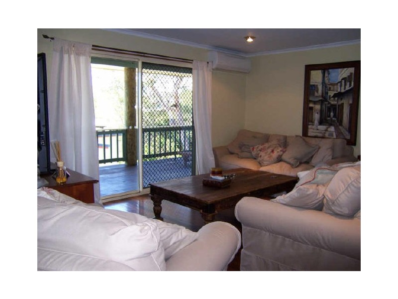 8 School Street, Tannum Sands QLD 4680