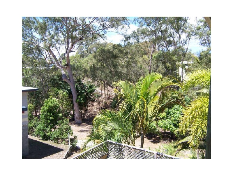 8 School Street, Tannum Sands QLD 4680