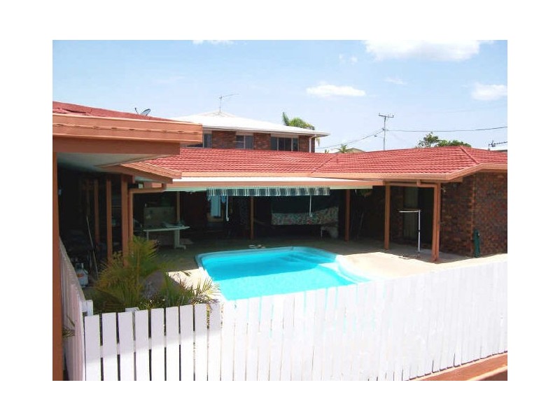 48 Booth Avenue, Tannum Sands QLD 4680