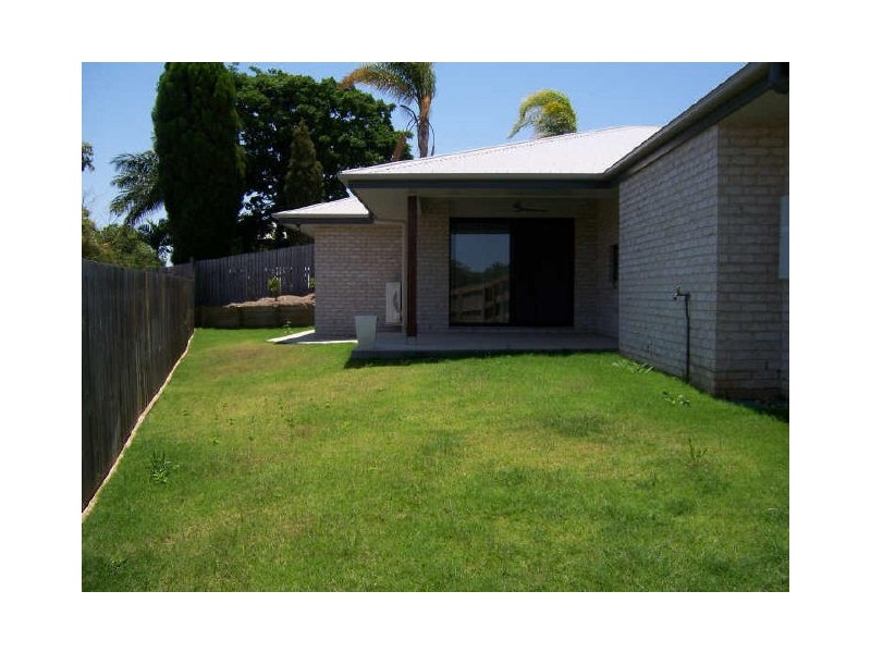 1/24 McLeod Street, Boyne Island QLD 4680