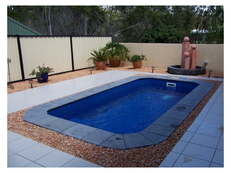 7 Curtis Avenue, Boyne Island QLD 4680