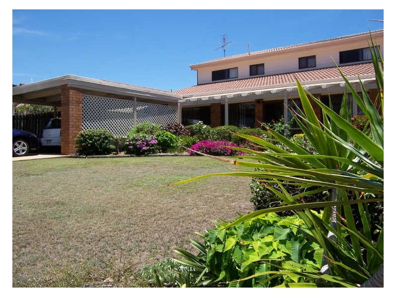 33 Tarcoola Drive, Boyne Island QLD 4680