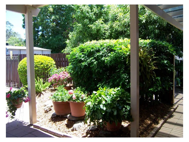 33 Tarcoola Drive, Boyne Island QLD 4680