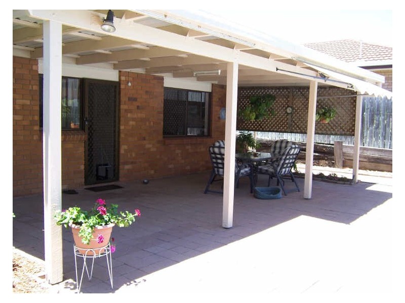 33 Tarcoola Drive, Boyne Island QLD 4680