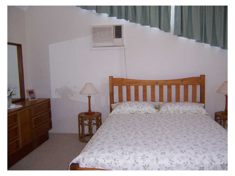 33 Tarcoola Drive, Boyne Island QLD 4680
