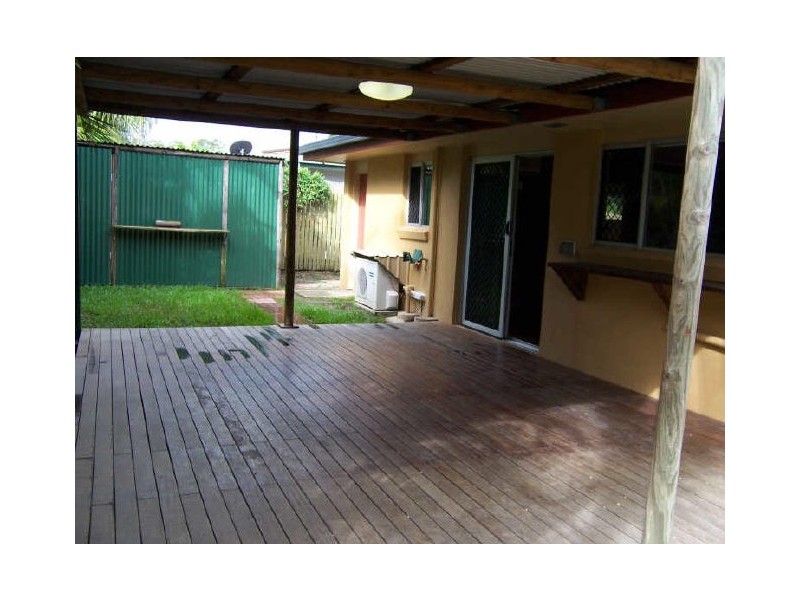 16 Latrobe Street, Tannum Sands QLD 4680