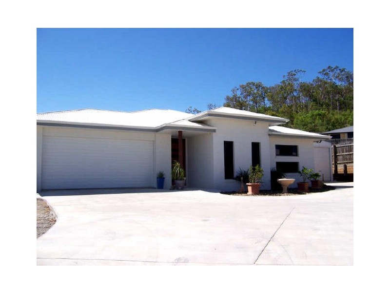 10 Jeana Close, Boyne Island QLD 4680