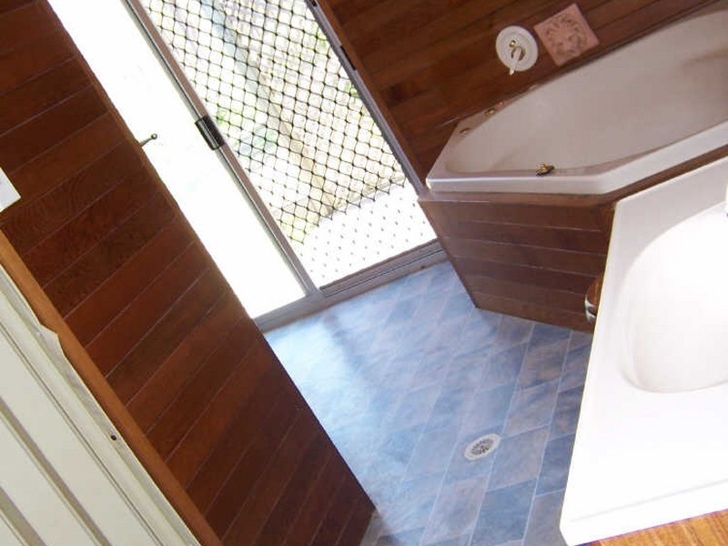 241 Awoonga Dam Road, Benaraby QLD 4680