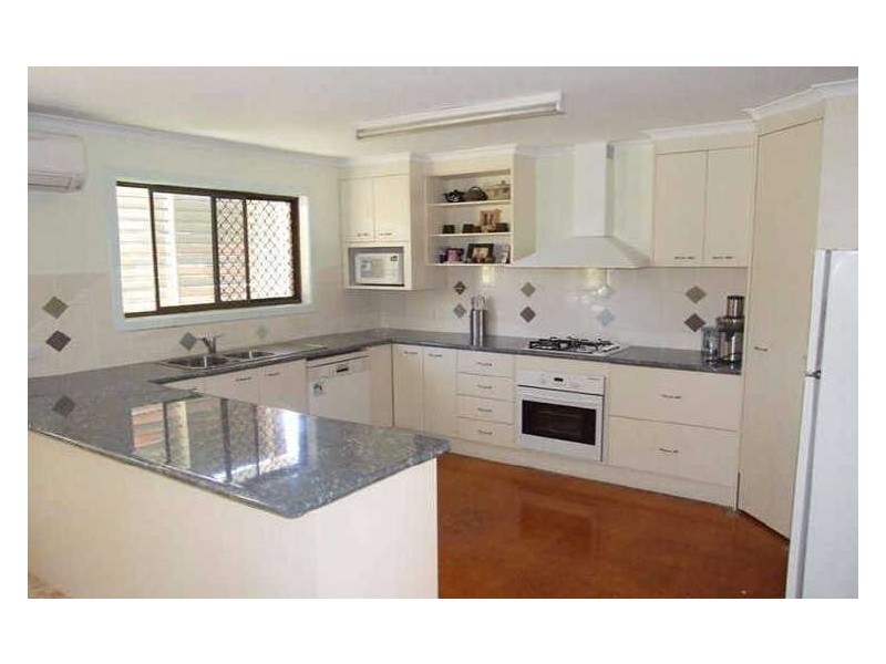 2 Yalkarra Crescent, Wurdong Heights QLD 4680