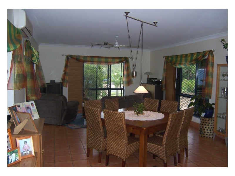 20 Wattora Close, Boyne Island QLD 4680