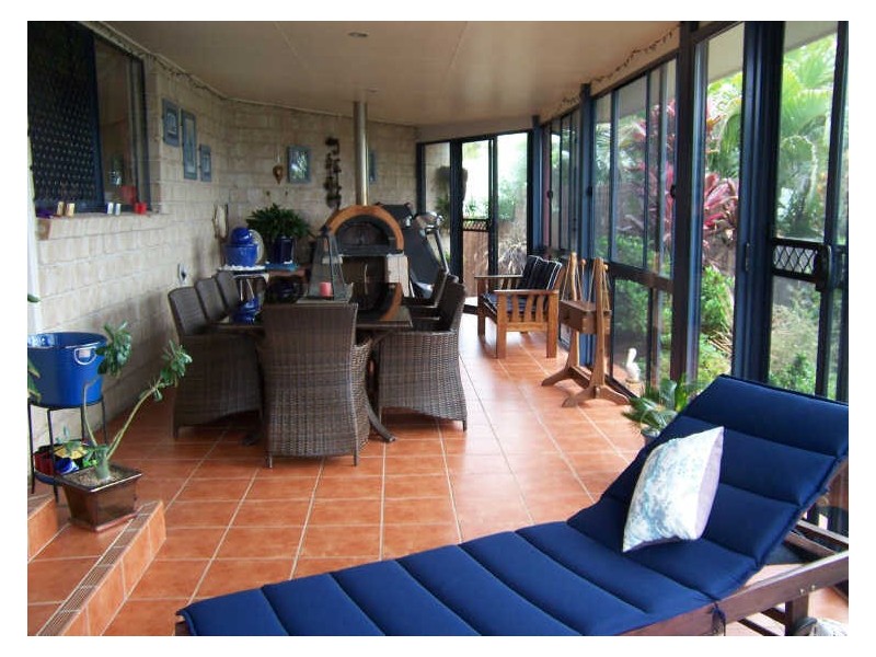20 Wattora Close, Boyne Island QLD 4680