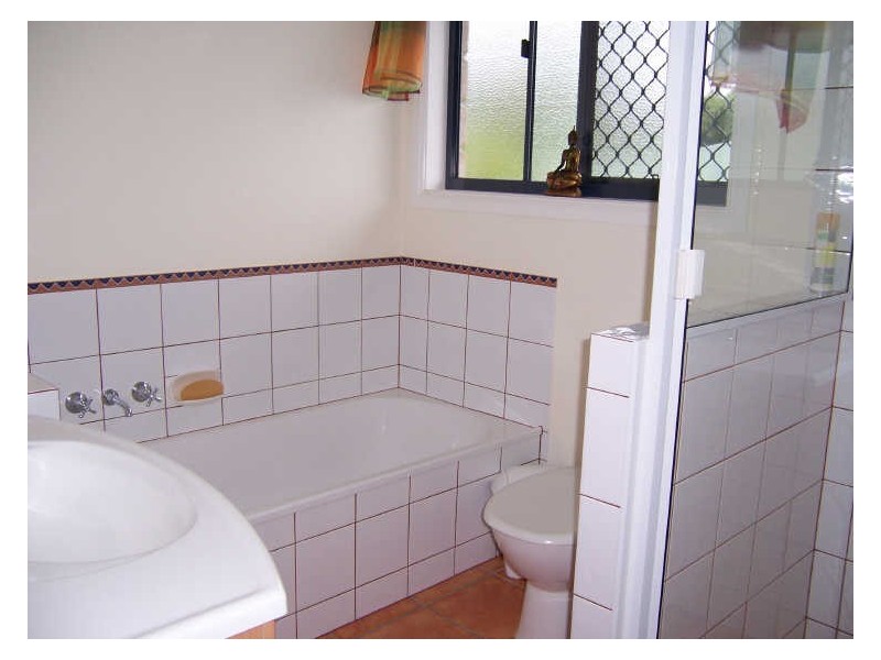 20 Wattora Close, Boyne Island QLD 4680