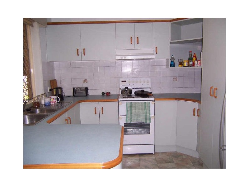 42 Lomandra Street, Boyne Island QLD 4680