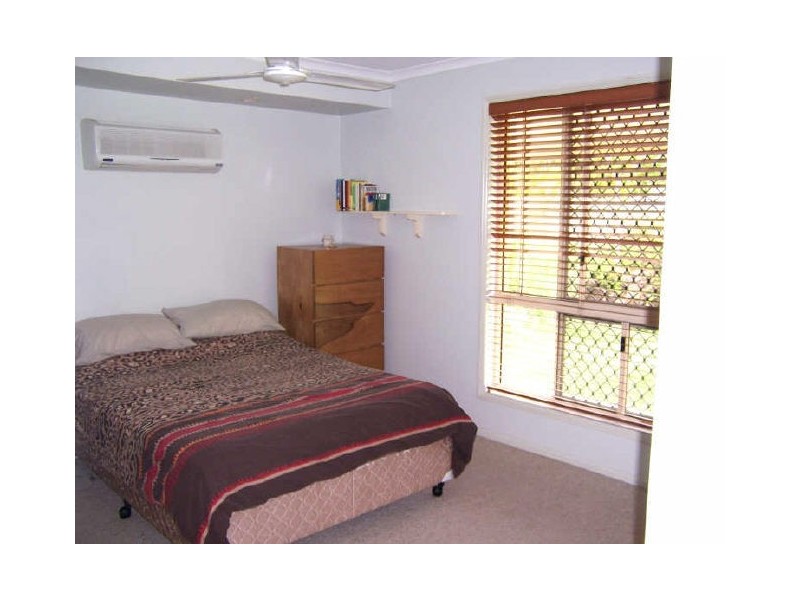 42 Lomandra Street, Boyne Island QLD 4680